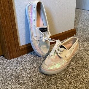 Sperry slip on shoes